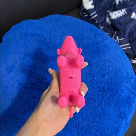 RARE VS PINK Dog speaker - Picture 3 of 4
